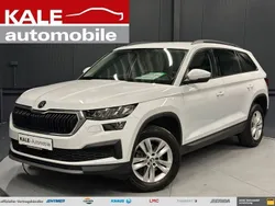 Weiß metallic (moonweiss metallic) Gebraucht 2021 Skoda Kodiaq Ambition SUV | 28.890 € (Guter Preis)