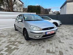 Silber Gebraucht 2004 Ford Focus Limousine | 1.650 € (Etwas zu teuer)