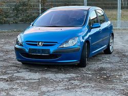 Blau Gebraucht 2002 Peugeot 307 Limousine | 3.500 €