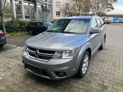 Silber metallic Gebraucht 2016 Dodge Journey SUV | 14.000 €