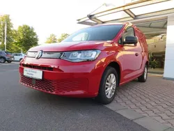 Kirschrot Gebraucht 2022 VW Caddy Basis Van / Kleinbus | 20.690 € (Guter Preis)
