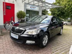 Schwarz Gebraucht 2010 Skoda Octavia Impuls Edition Limousine | 4.950 € (Fairer Preis)