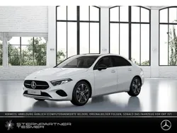 Weiß Neu 2025 Mercedes A200 Night Limousine | 38.257 € (Superpreis)