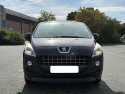 Schwarz Gebraucht 2011 Peugeot 3008 Van / Kleinbus | 3.900 € (Guter Preis)