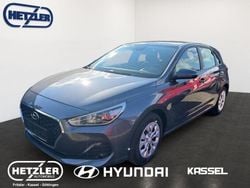 Grau Gebraucht 2020 Hyundai i30 Select Limousine | 14.890 € (Guter Preis)