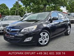 Schwarz Gebraucht 2011 Opel Astra Design Edition Limousine | 5.390 € (Fairer Preis)