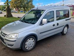 Silber Gebraucht 2005 Opel Combo Van / Kleinbus | 2.950 € (Teuer)