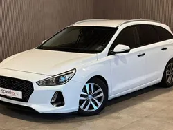 Weiß Gebraucht 2017 Hyundai i30 Limousine | 7.000 € (Superpreis)