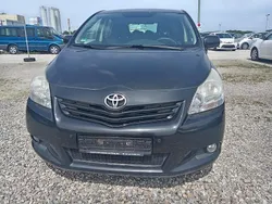 Schwarz Gebraucht 2012 Toyota Verso Van / Kleinbus | 3.400 € (Guter Preis)