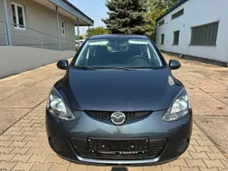 Grau Gebraucht 2010 Mazda 2 Independence Limousine | 5.980 € (Etwas zu teuer)
