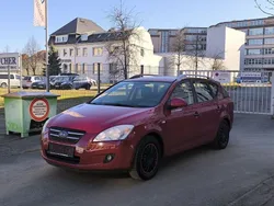 Rot Gebraucht 2008 Kia Ceed Sportswagon LX Kombi | 2.700 € (Superpreis)