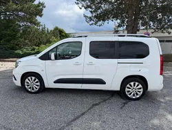 Weiß Gebraucht 2019 Opel Combo Edition Van / Kleinbus | 8.490 € (Guter Preis)
