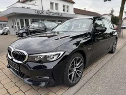 Schwarz Gebraucht 2022 BMW 320e Sport Line Limousine | 19.990 € (Guter Preis)