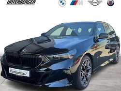 Schwarz Gebraucht 2025 BMW 520 M Sport Kombi | 65.990 € (Teuer)
