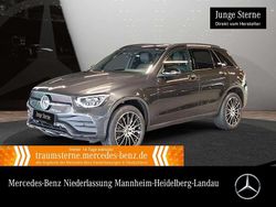 Grau Gebraucht 2021 Mercedes GLC300e AMG SUV | 39.890 € (Fairer Preis)
