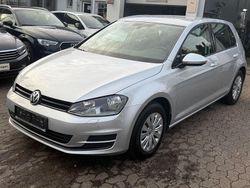 Silber Gebraucht 2015 VW Golf VII Trendline Limousine | 13.498 € (Fairer Preis)