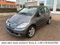 Grau Gebraucht 2011 Mercedes A200 Avantgarde Limousine | 8.490 € (Teuer)