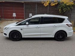 Weiß Gebraucht 2017 Ford S-MAX Titanium Van / Kleinbus | 17.890 € (Fairer Preis)