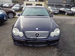 Tansanitblau metalliclack Gebraucht 2006 Mercedes C200 Coupé | 4.499 € (Fairer Preis)