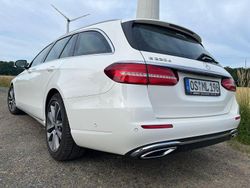 Weiß Gebraucht 2016 Mercedes E220 Avantgarde Kombi | 15.900 € (Fairer Preis)