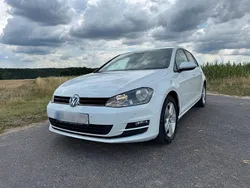 Weiß Gebraucht 2014 VW Golf VII Highline Limousine | 9.800 € (Guter Preis)