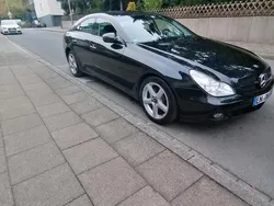 Schwarz Gebraucht 2010 Mercedes CLS300 Limousine | 13.500 €