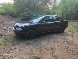 Rot Gebraucht 1996 Audi A4 Limousine | 1.500 € (Guter Preis)