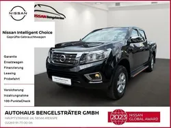Black (m) Gebraucht 2017 Nissan Navara Acenta Abholung | 24.995 € (Etwas zu teuer)