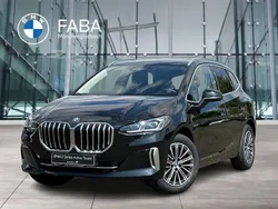 Schwarz Neu 2025 BMW 225 Active Tourer Luxury Line Van / Kleinbus | 48.390 € (Fairer Preis)