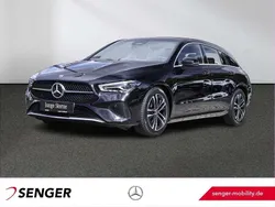 Schwarz Gebraucht 2024 Mercedes CLA180 Shooting Brake Kombi | 29.980 €