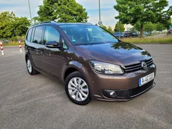 Braun Gebraucht 2012 VW Touran Van / Kleinbus | 7.950 € (Fairer Preis)
