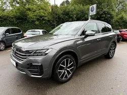 Grau Gebraucht 2021 VW Touareg Elegance SUV | 56.990 € (Fairer Preis)