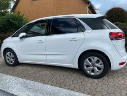 Weiß Gebraucht 2018 Citroën C4 Picasso SELECTION Van / Kleinbus | 13.400 € (Fairer Preis)