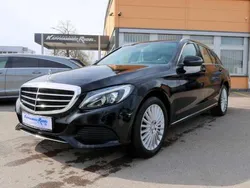 Obsidianschwarz metalliclack Gebraucht 2016 Mercedes C180 Exclusive Kombi | 18.900 € (Etwas zu teuer)