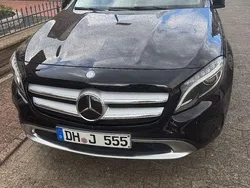 Schwarz Gebraucht 2016 Mercedes GLA250 AMG line SUV | 20.600 € (Fairer Preis)