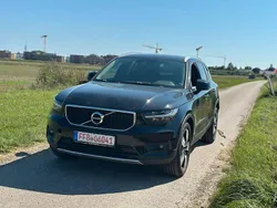 Schwarz Gebraucht 2020 Volvo XC40 Momentum SUV | 24.900 € (Fairer Preis)