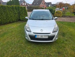Silber Gebraucht 2010 Renault Clio II Limousine | 4.300 € (Teuer)