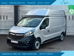 Grau Gebraucht 2015 Opel Vivaro Van | 14.990 € (Fairer Preis)