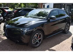 Schwarz Gebraucht 2024 Alfa Romeo Stelvio Veloce SUV | 55.890 €