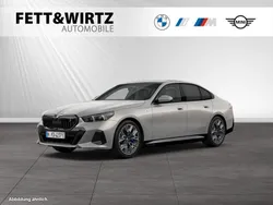Oxidgrau metallic Gebraucht 2023 BMW i5 M Sport Limousine | 58.600 €