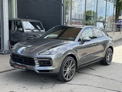 Grau Gebraucht 2019 Porsche Cayenne SUV | 74.990 € (Guter Preis)