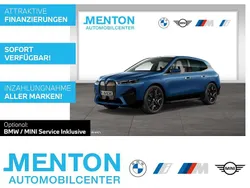 Blau Gebraucht 2022 BMW iX Executive SUV | 73.890 € (Teuer)
