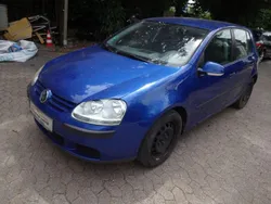 Blau Gebraucht 2004 VW Golf V Trendline Limousine | 2.700 € (Fairer Preis)