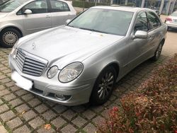 Silber Gebraucht 2007 Mercedes E200 Elegance Limousine | 5.599 € (Fairer Preis)