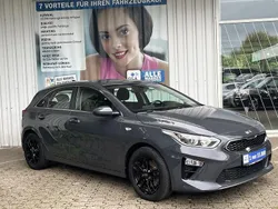 Grau metallic Gebraucht 2019 Kia Ceed Play | 17.940 € (Fairer Preis)