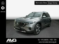 Grau Gebraucht 2022 Mercedes EQB300 Electric Art SUV | 36.800 € (Teuer)
