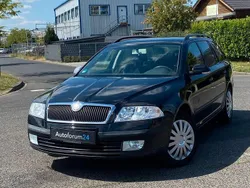 Schwarz Gebraucht 2008 Skoda Octavia Ambiente Kombi | 2.999 € (Etwas zu teuer)