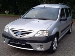 Grau Gebraucht 2007 Dacia Logan Limousine | 2.400 € (Fairer Preis)