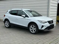 Glacial weiß metallic Neu 2025 Seat Arona FR SUV | 26.790 € (Fairer Preis)