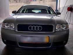 Grau Gebraucht 2003 Audi A4 Kombi | 1.300 € (Guter Preis)